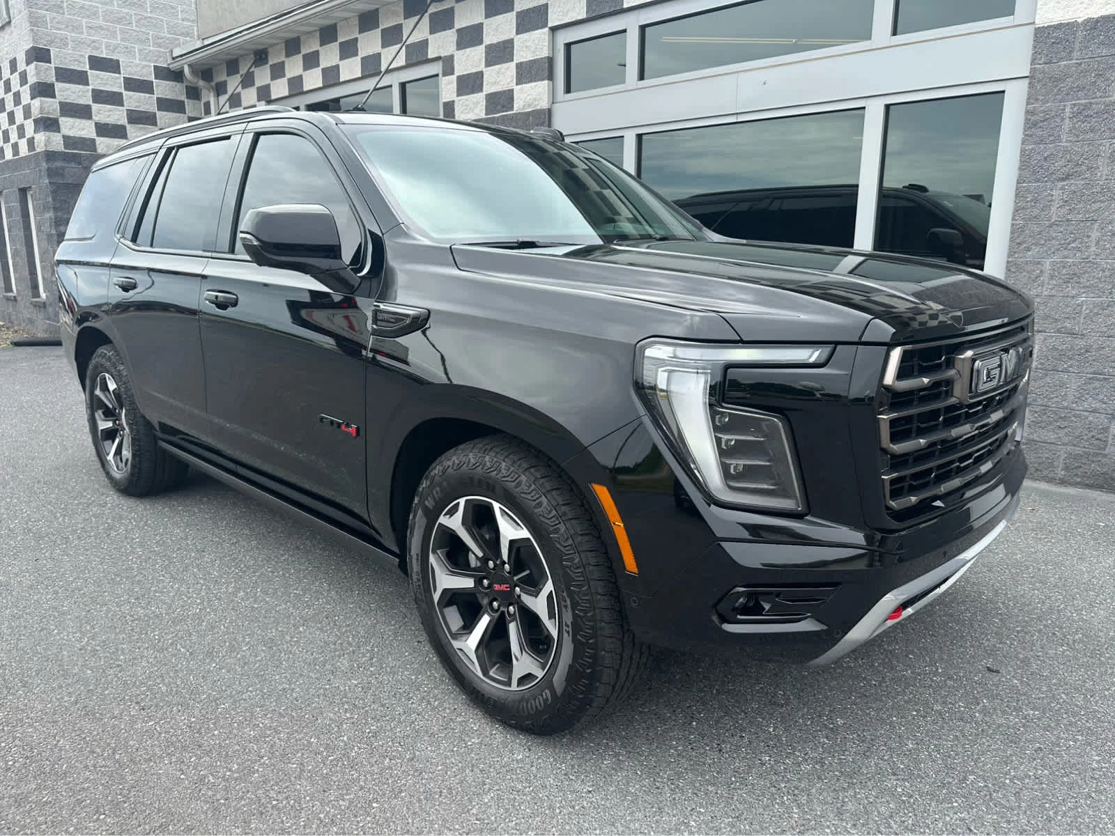 2026 GMC Yukon 4WD AT4 Ultimate's photo