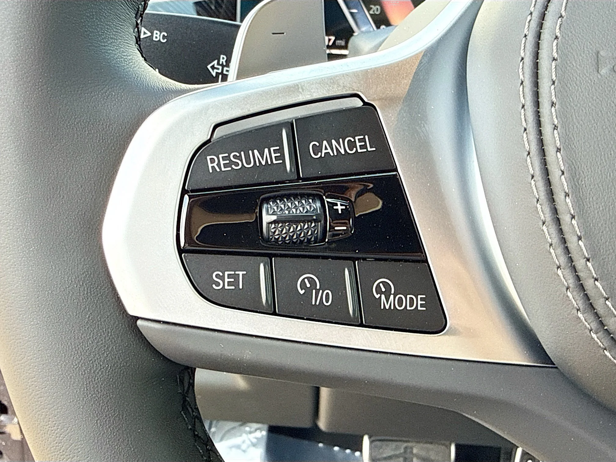New 2026 Carbon Black Metallic BMW xDrive50e image 38