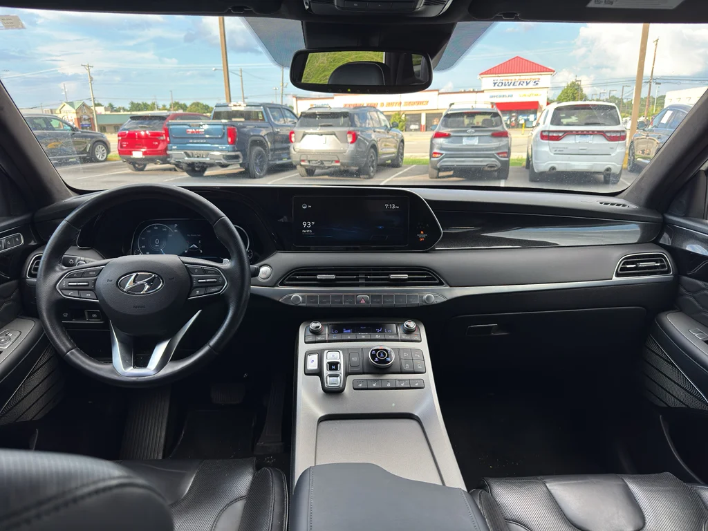 Used 2021 Hyper White Hyundai Calligraphy image 9