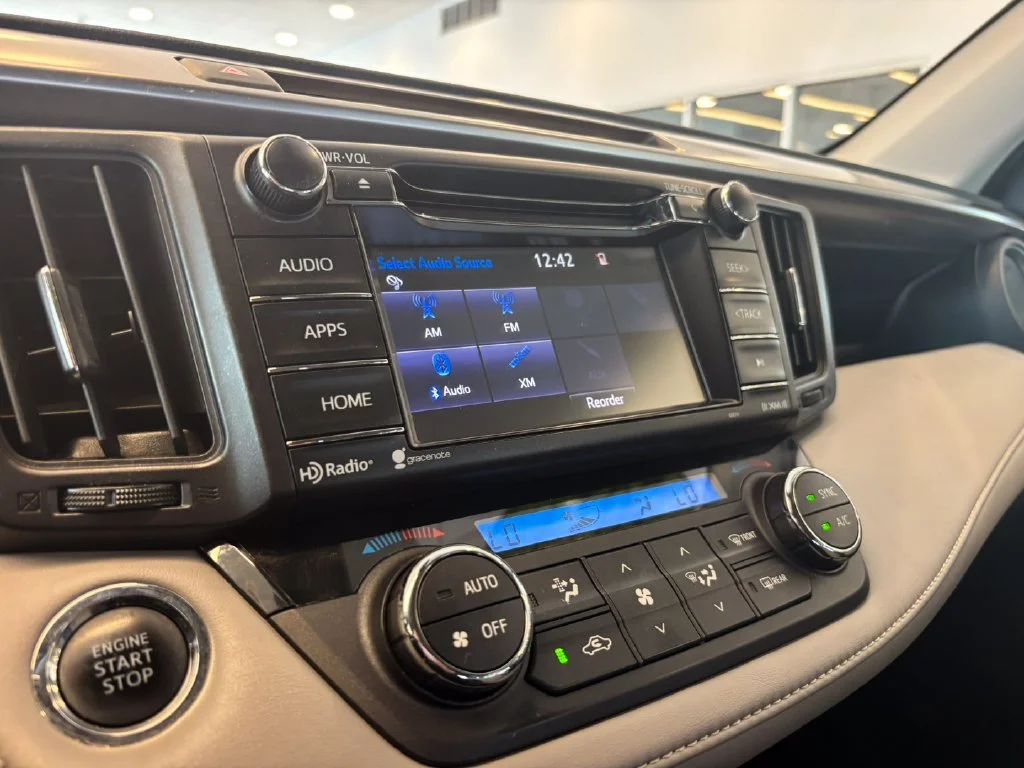 Used 2017 Gray Toyota XLE image 20