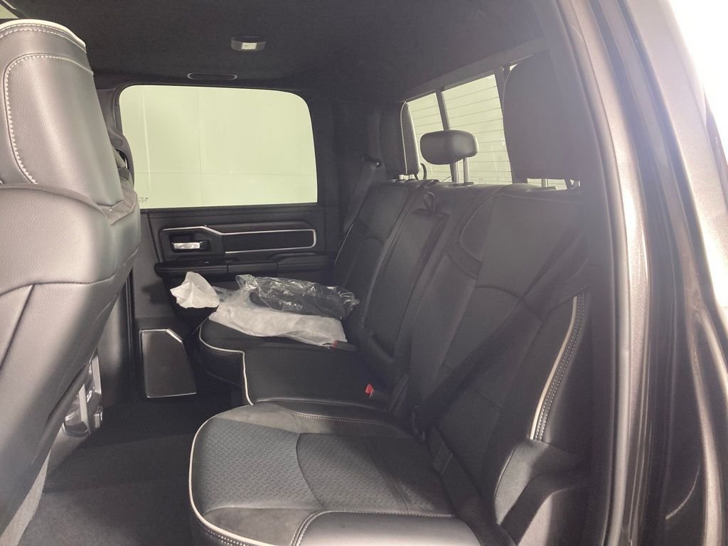 New 2026 Granite Crystal Metallic Clear-Coat Exterior Paint RAM Laramie image 19