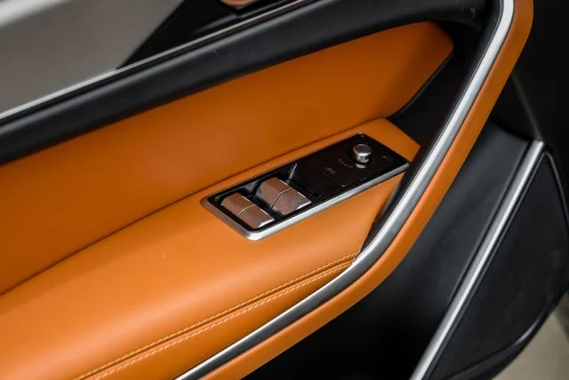 2026 Jaguar F-Pace R-Dynamic S - Photo 51