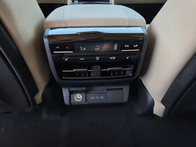 New 2026 Platinum White Pearl Acura w/Advance Package image 19