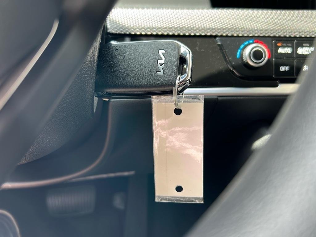 2025 Kia Sportage LX Hybrid - Photo 26