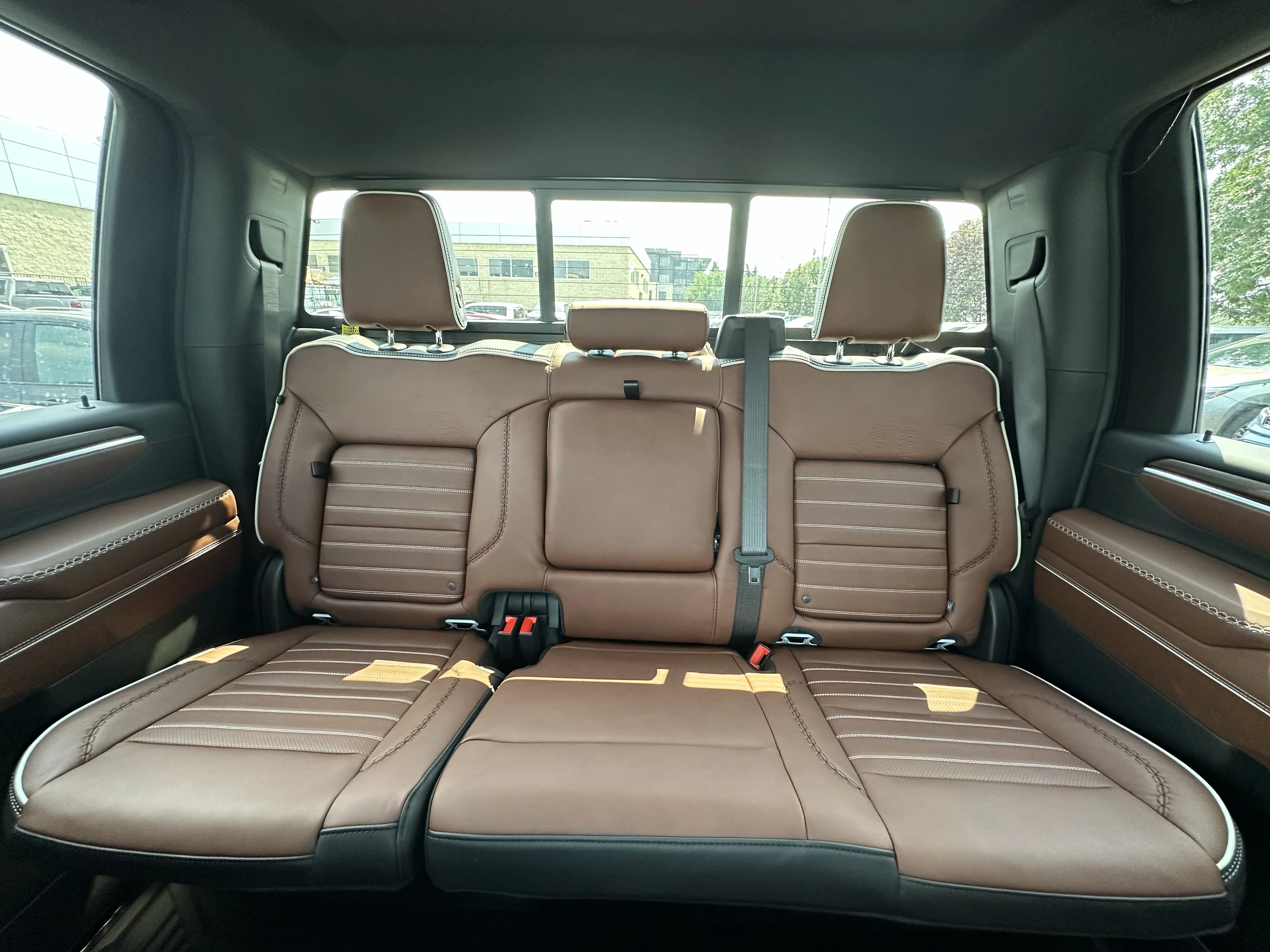 New 2026 Polar White Tricoat GMC Denali Ultimate image 24