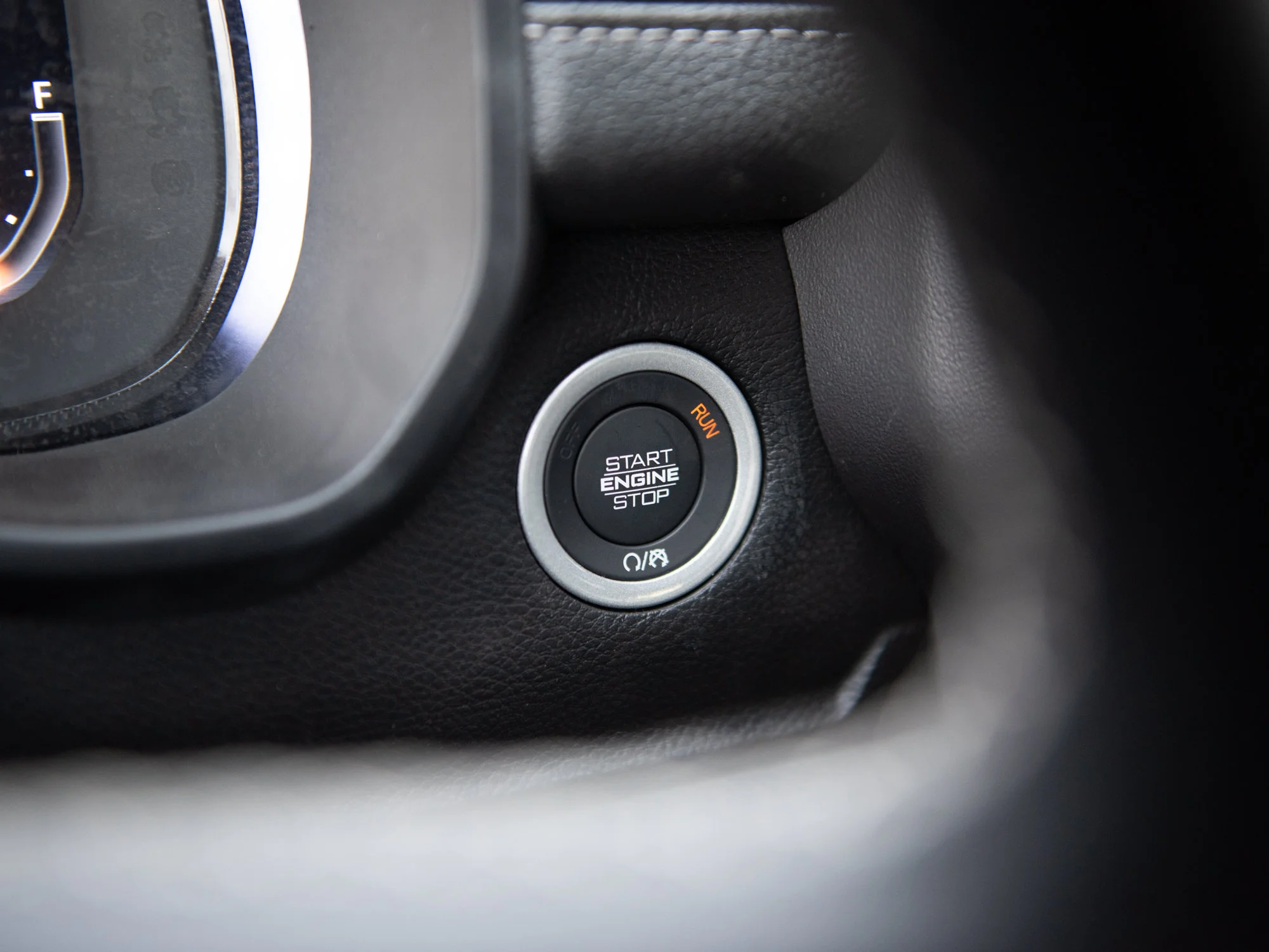 New 2026 Black RAM Sport* image 15