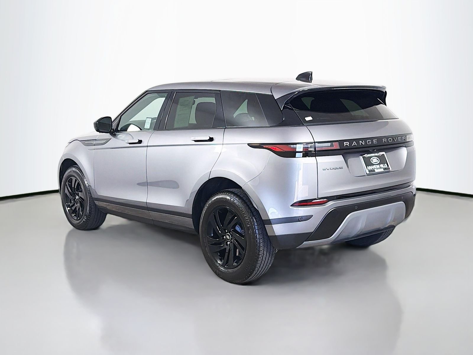 Used 2026 Eiger Gray Metallic Land Rover S image 3
