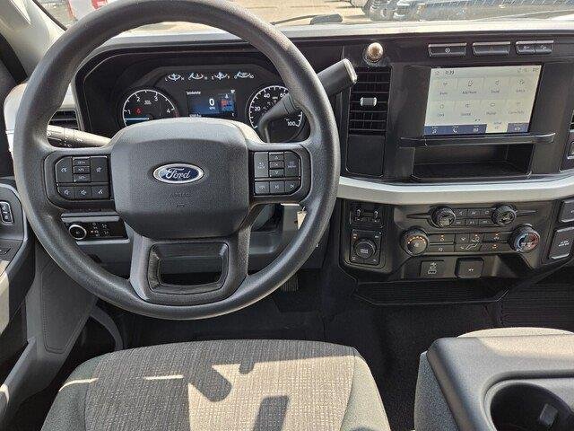 Used 2024 Oxford White Ford XLT image 23