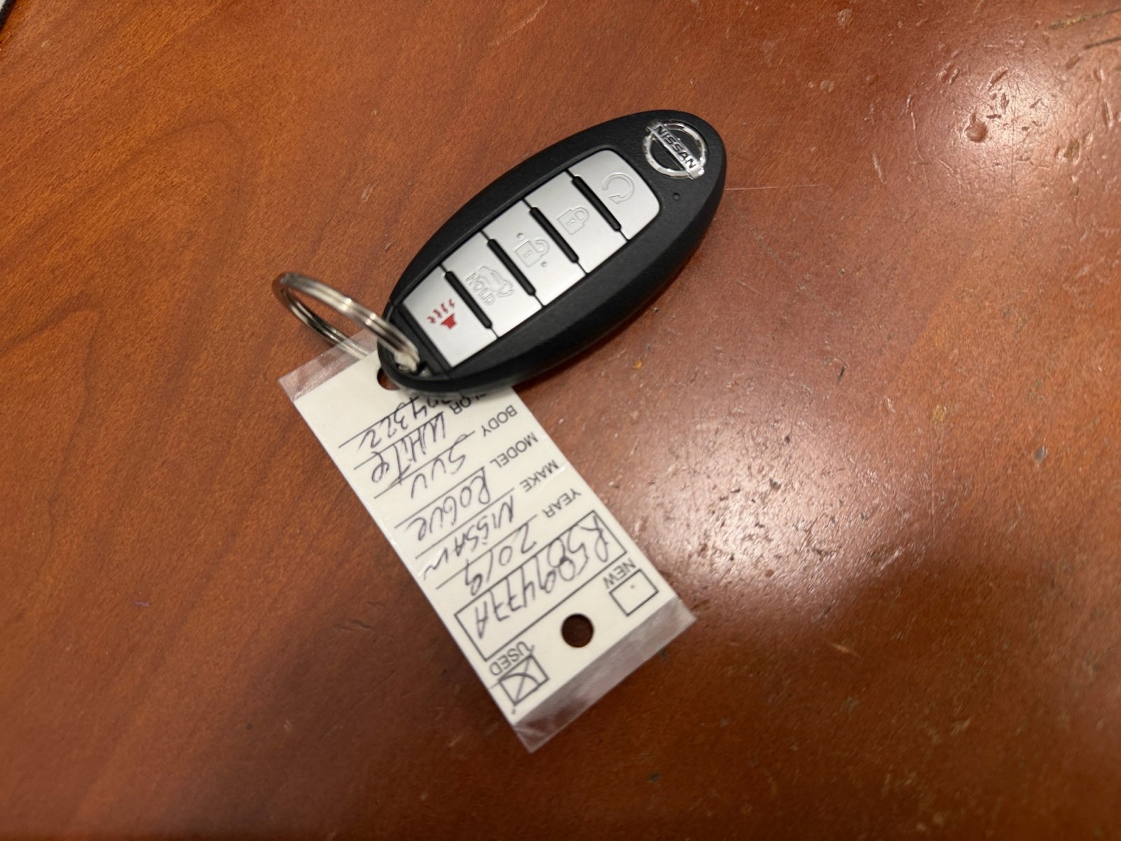 Used 2019 Glacier White Nissan SV image 39