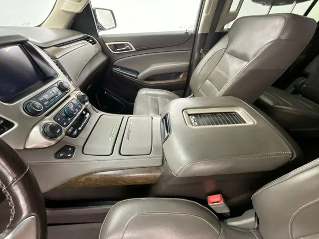 Used 2019 Silver GMC Denali image 20