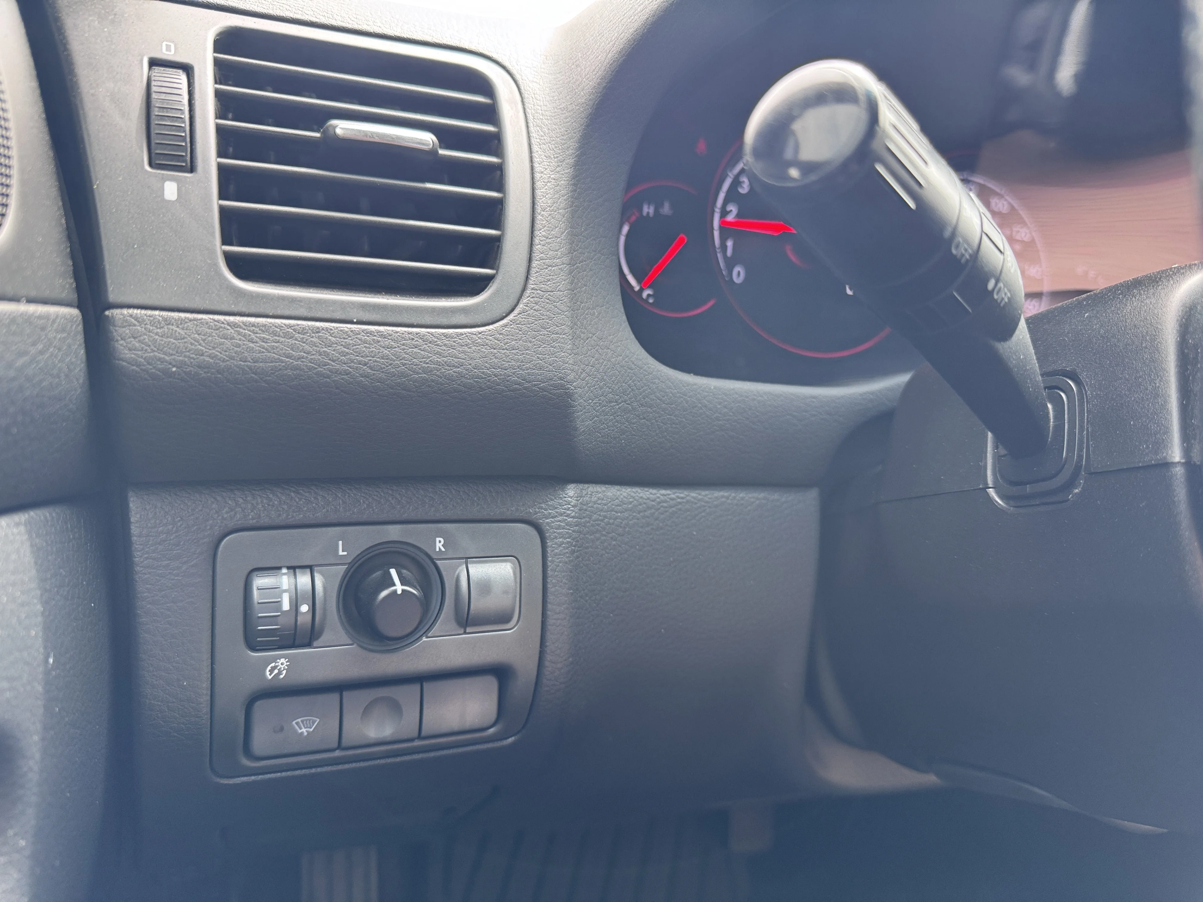 Used 2005  Subaru Outback XT Ltd image 16
