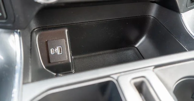 Used 2022 Black Ford XLT image 32