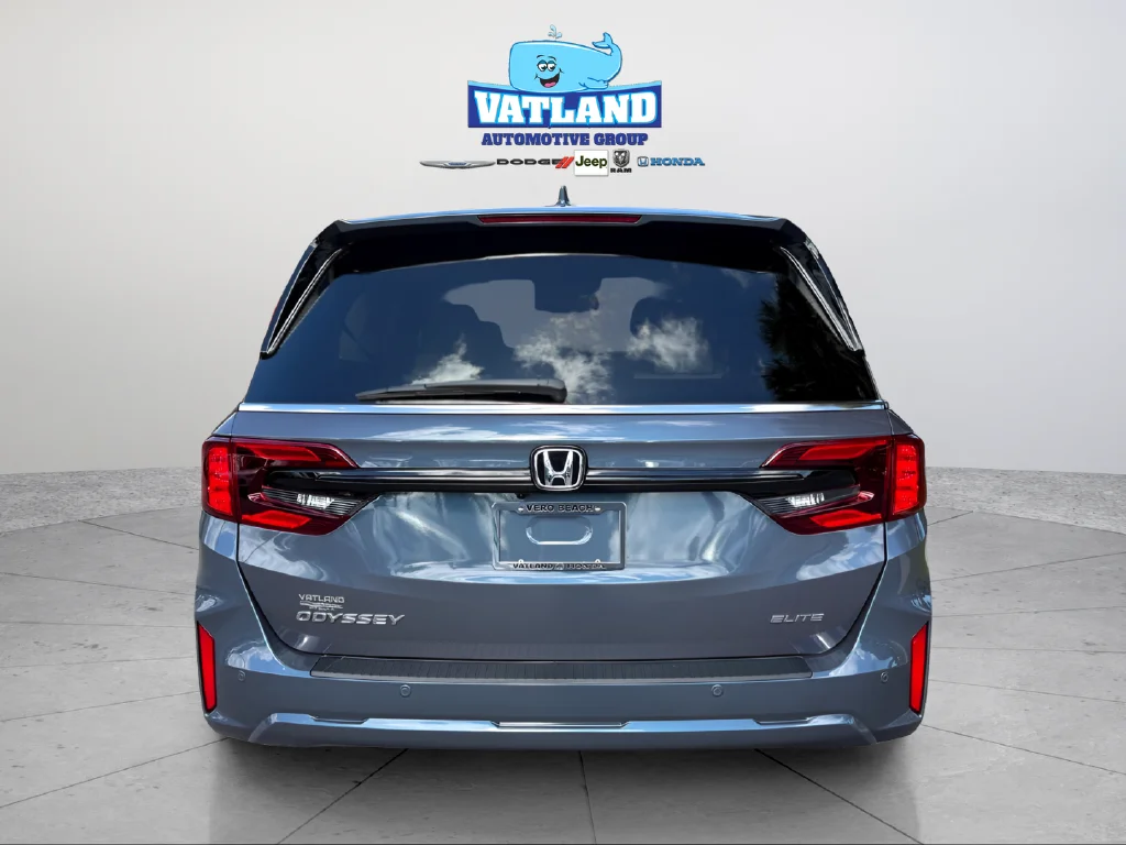 New 2027 Smoke Blue Pearl Honda Elite image 4