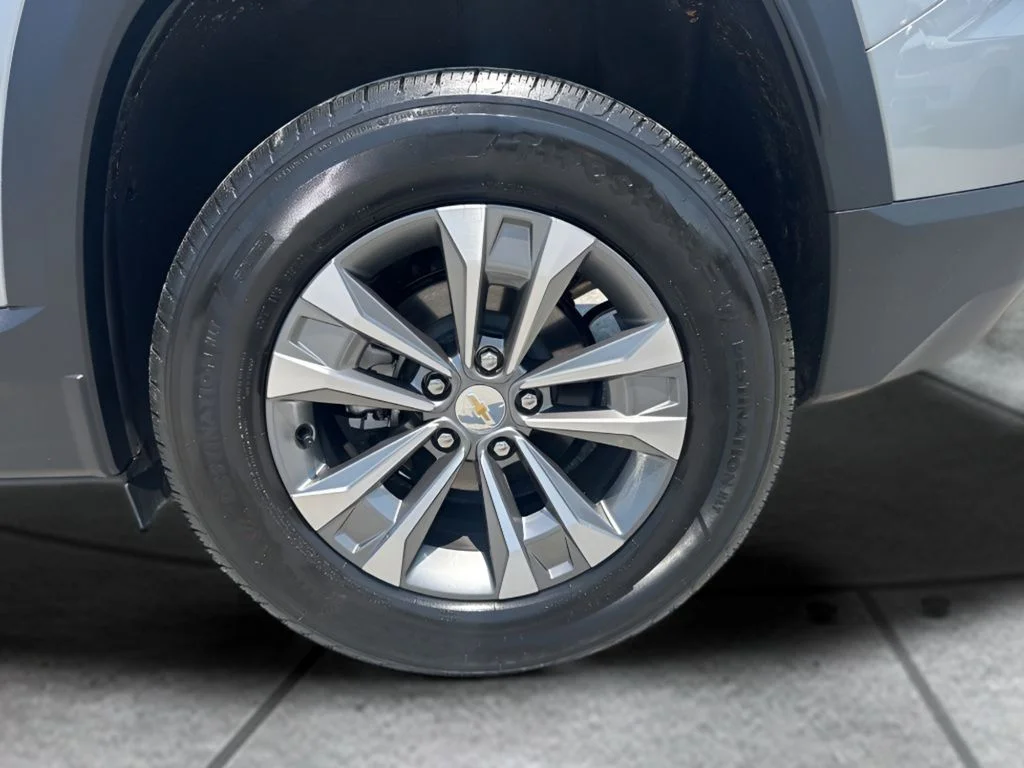 Used 2026 Gray Chevrolet LT image 31
