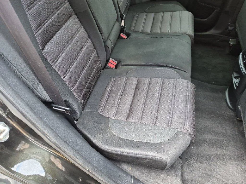 Used 2018  Honda EX image 21