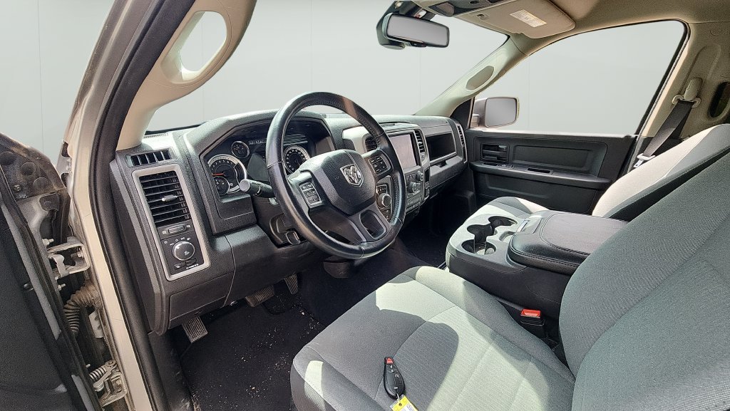 Used 2022 Silver Ram Tradesman image 14