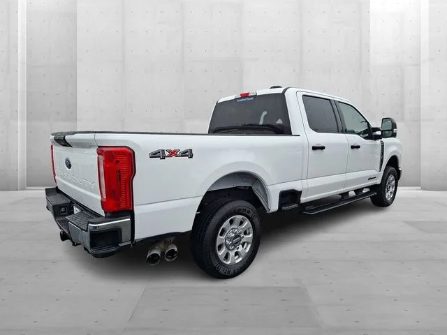 Used 2024 White Ford XLT image 6