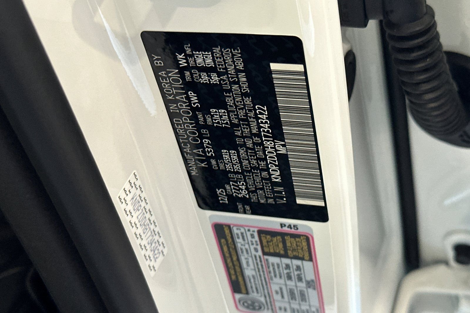 New 2026 Snow White Pearl Kia X-Line Prestige image 22