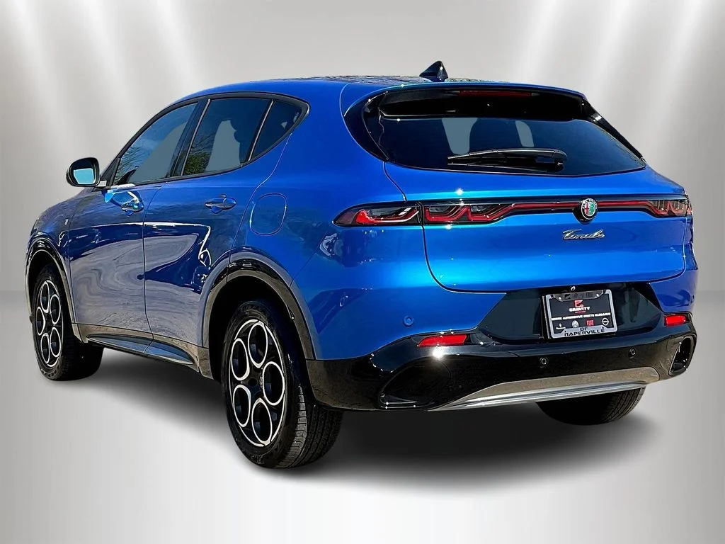 Used 2024 Blue Metallic Alfa Romeo Ti image 4