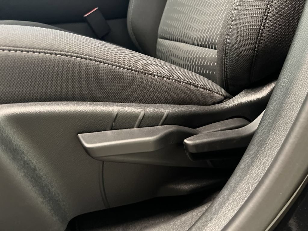 2026 Chevrolet Equinox LT - Photo 12