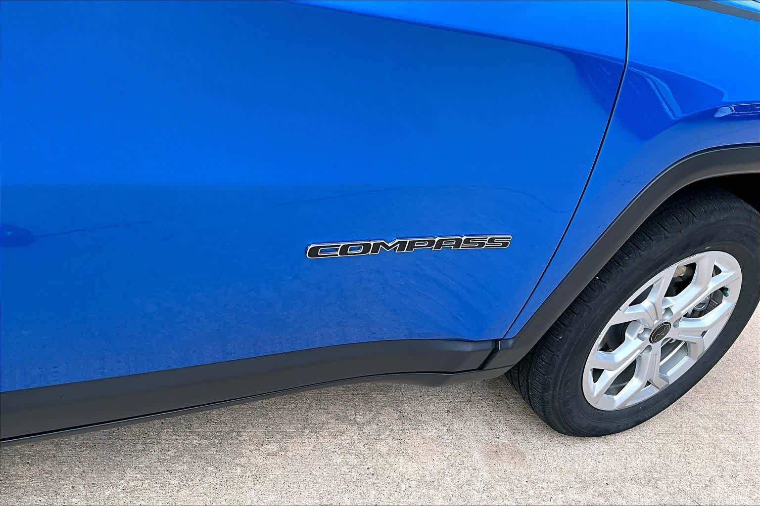Used 2025 Hydro Blue Pearlcoat Jeep Sport image 11