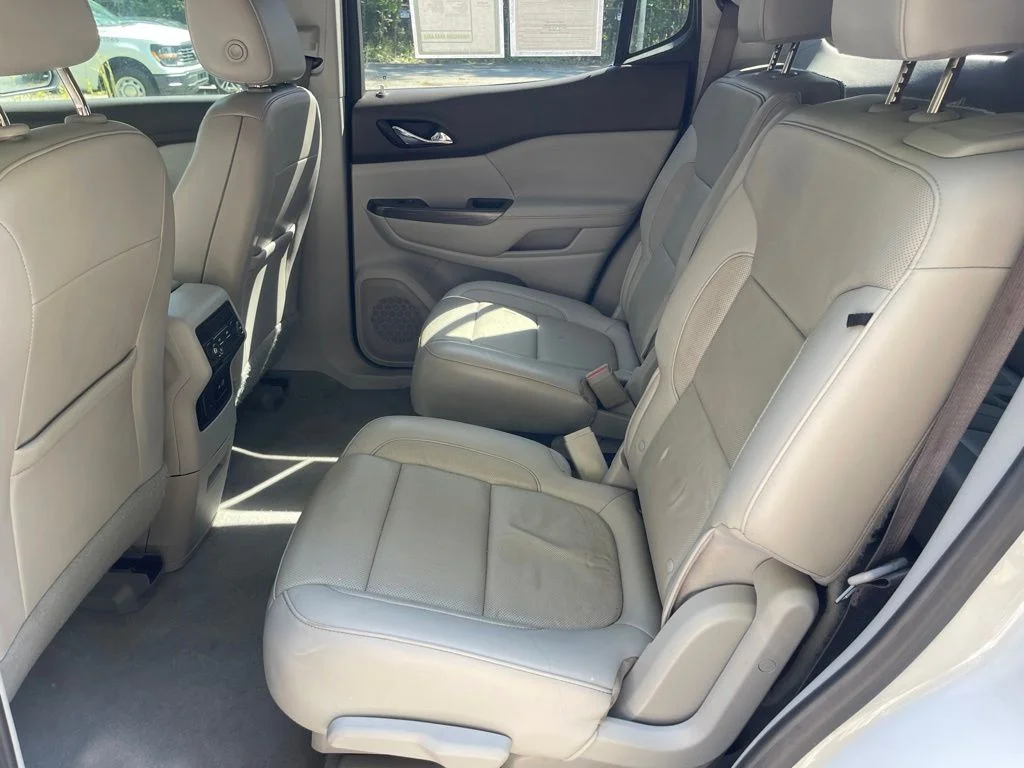 Used 2020 White GMC SLT image 14