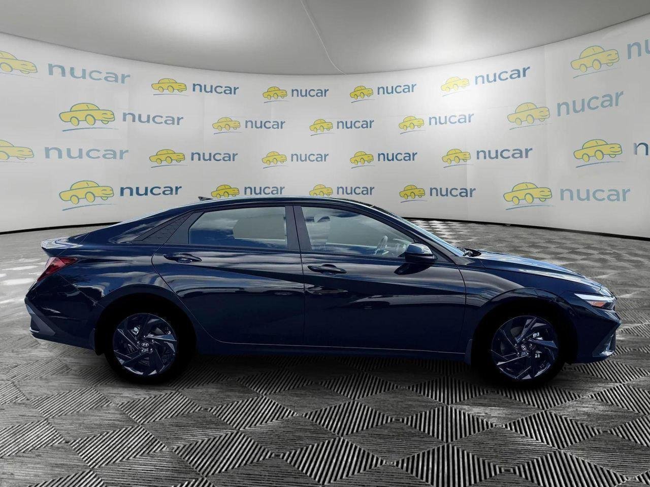 2026 Hyundai Elantra — photo 9