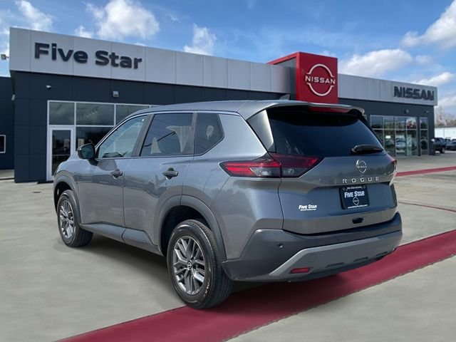 Used 2023 Gray Nissan S image 4