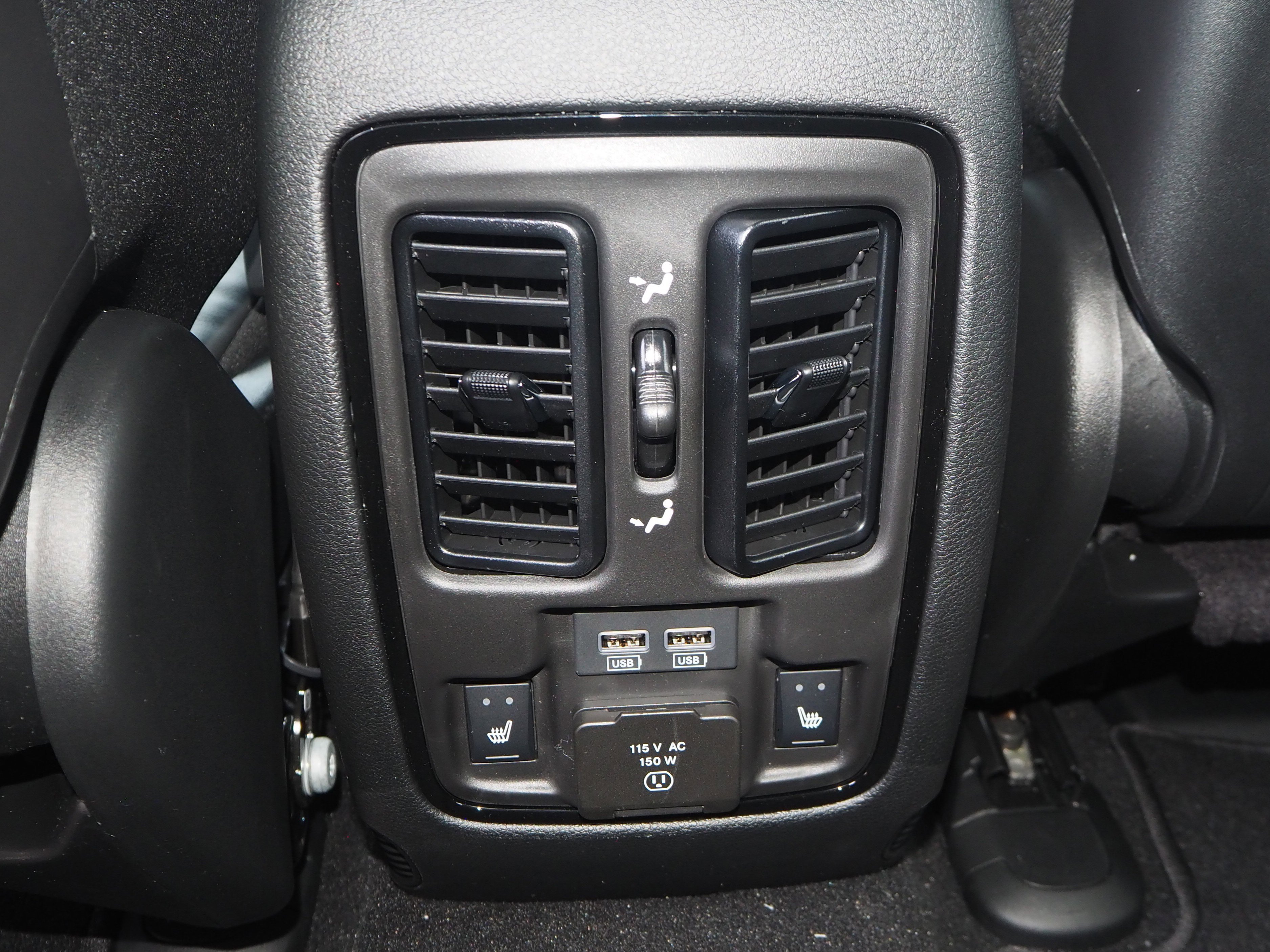 2025 Dodge Durango R/T Premium photo 4