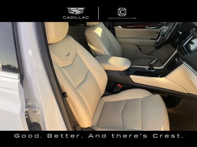 Used 2019 Crystal White Tricoat CADILLAC Luxury FWD image 23