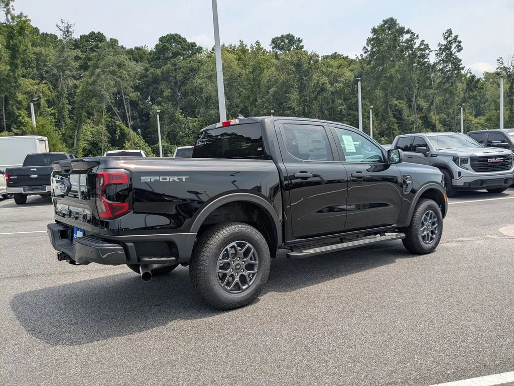 New 2026 Shadow Black Ford XLT image 4