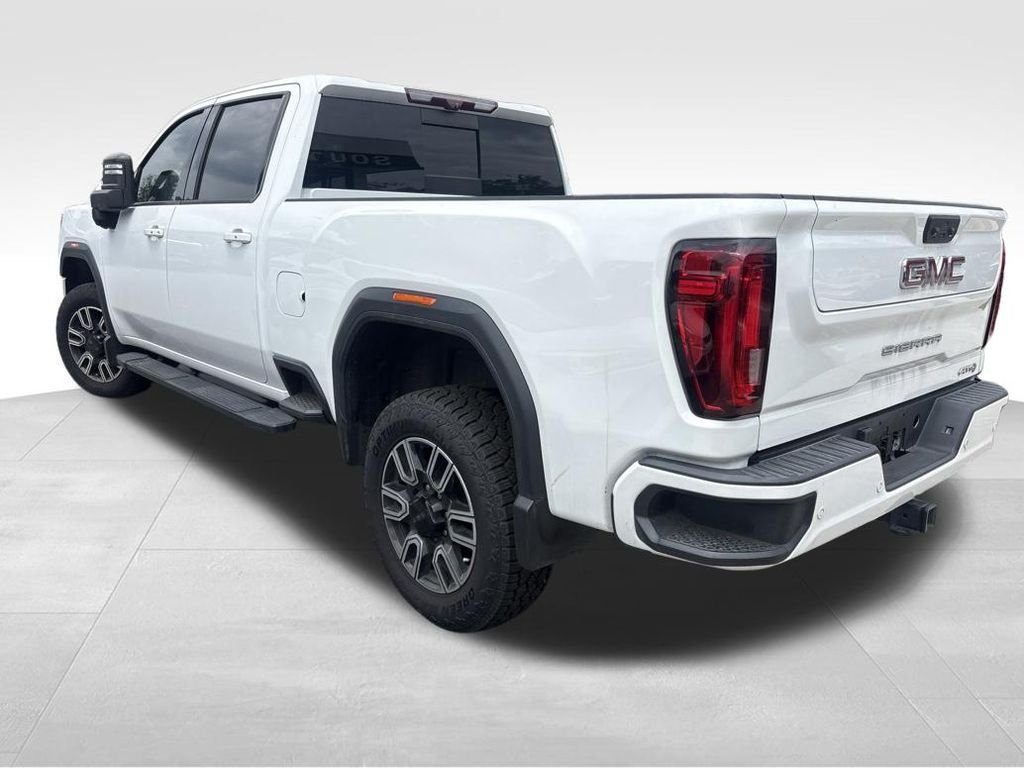 Used 2020 White GMC AT4 image 16