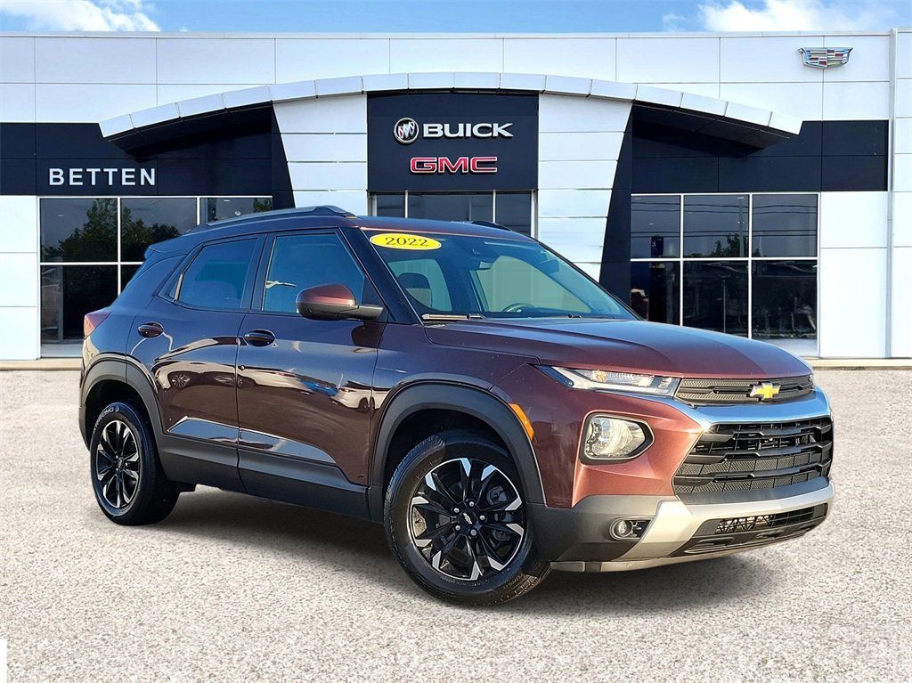 2022 Chevrolet Trailblazer LT photo 2
