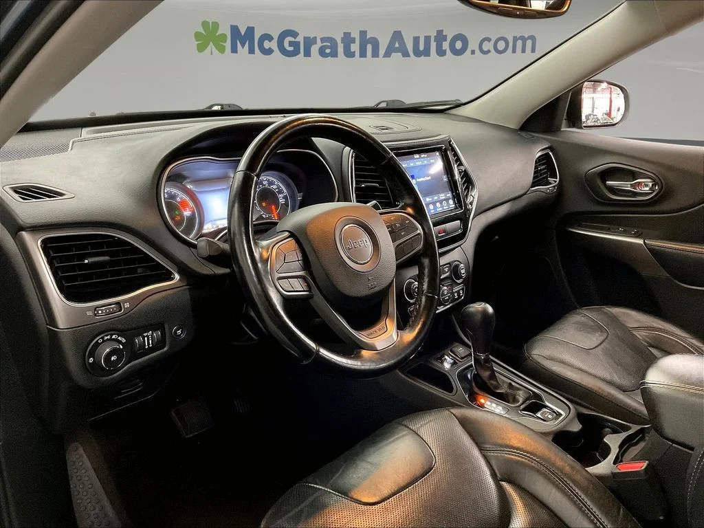 Used 2020 Blue Jeep Limited image 18