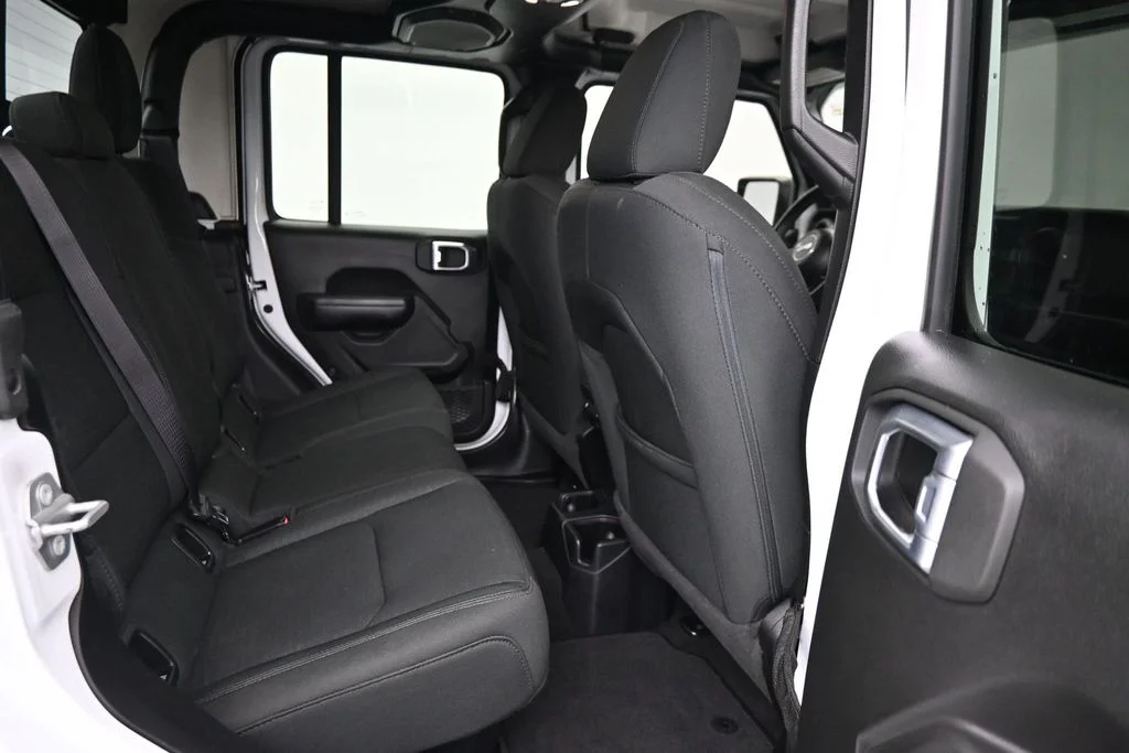 Used 2021 White Jeep Sport image 11