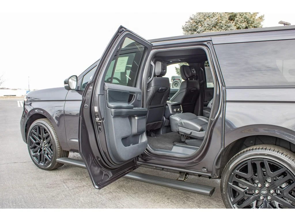 New 2026 DARK MATTER GRAY METALLIC Ford Platinum image 42