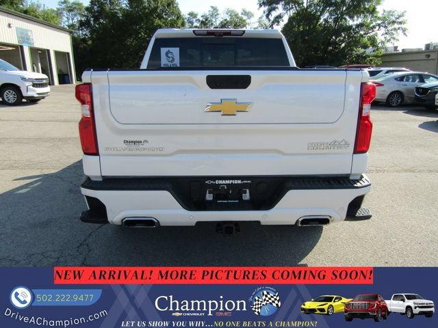 Certified Used 2025 Iridescent Pearl Tricoat Chevrolet High Country image 5