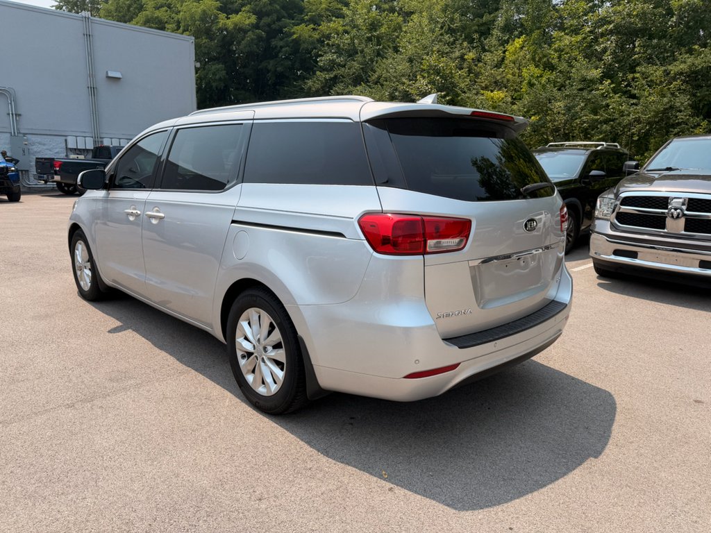 Used 2017 Bright Silver Kia EX image 5