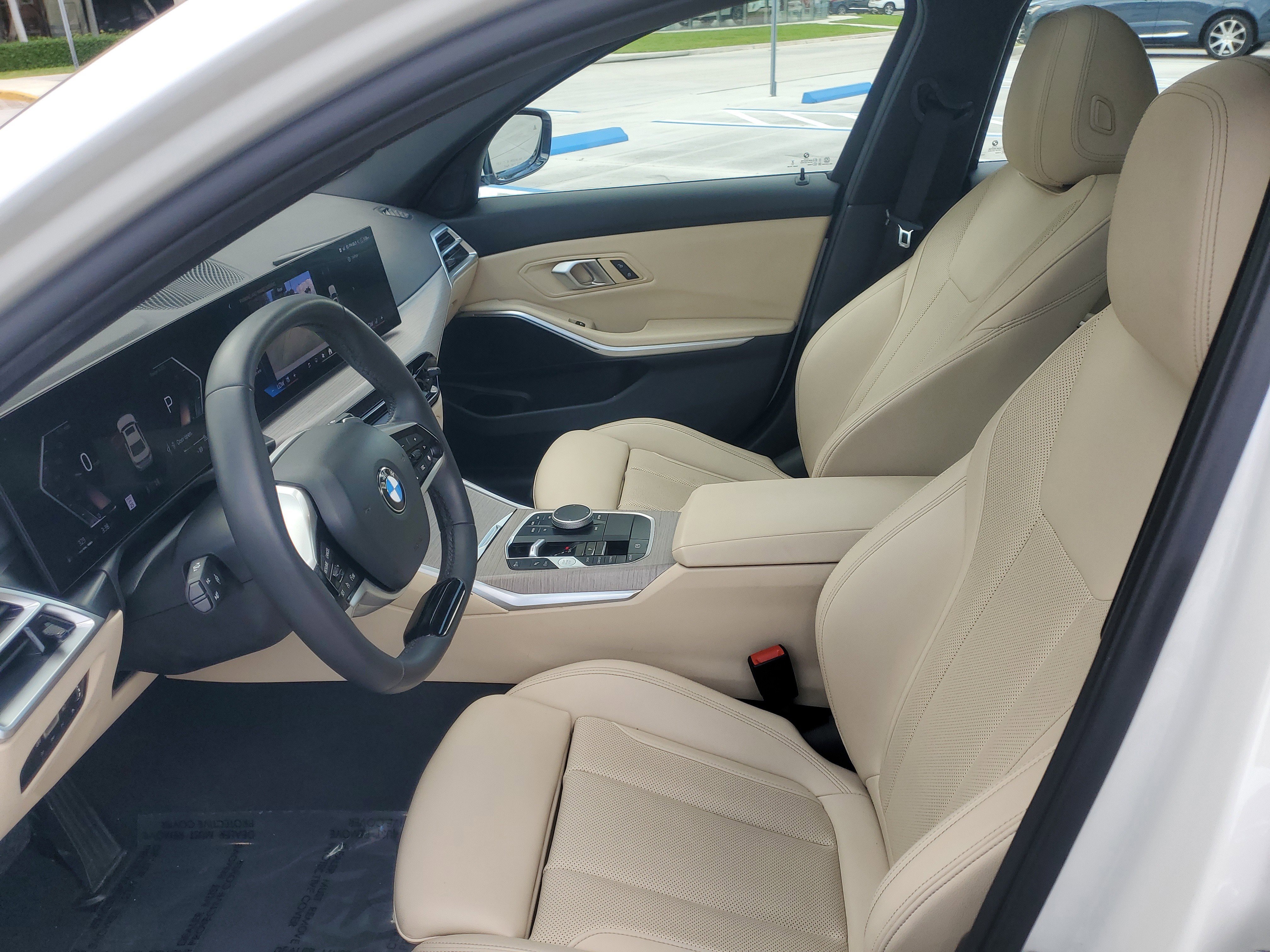 Used 2025 White Metallic BMW 330i image 19
