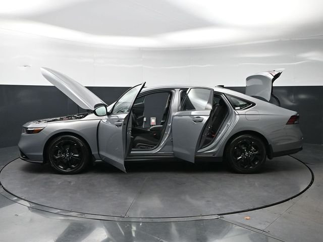 2025 Honda Accord SE - Photo 33
