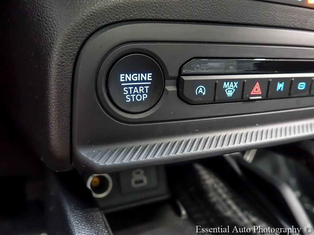Used 2025 Shadow Black Ford Badlands image 16