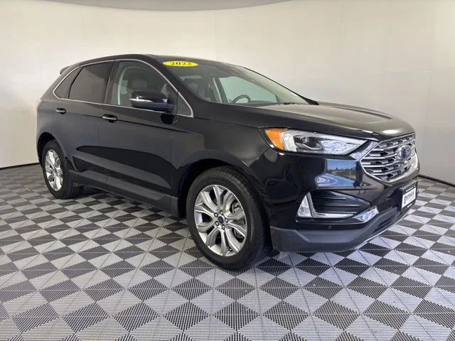 Used 2022  Ford Titanium image 36