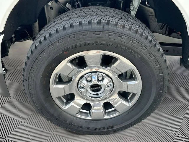 New 2026 White Metallic Ford Lariat image 20