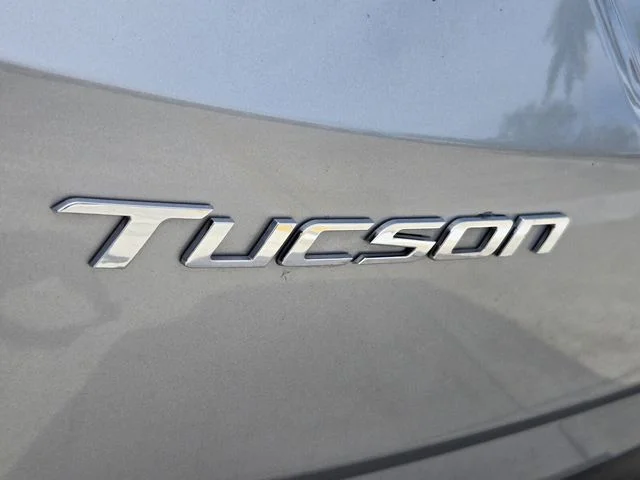 Used 2024 Silver Hyundai SE image 14