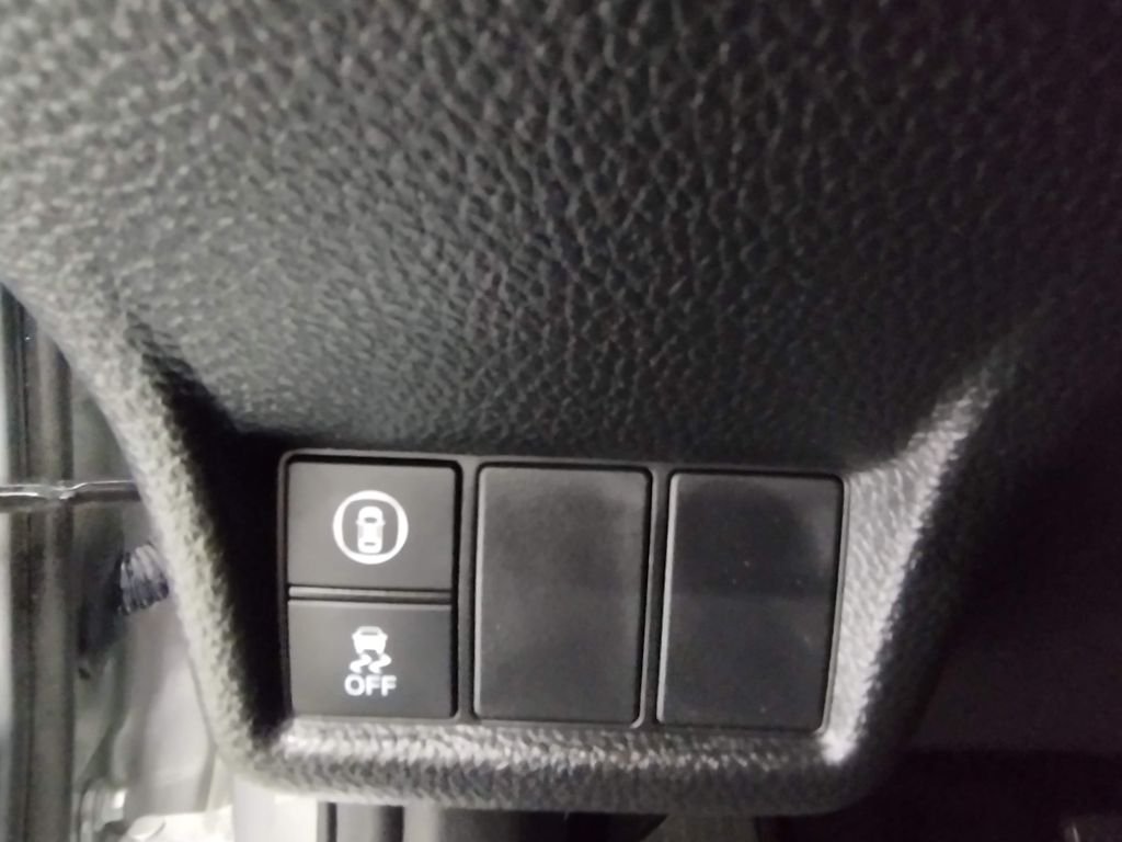 Used 2024 Silver Honda LX image 22