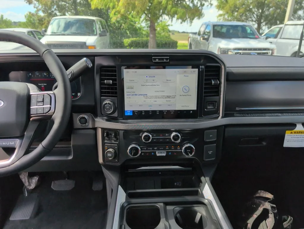 2026 Ford F-350 Super Duty Platinum - Photo 18