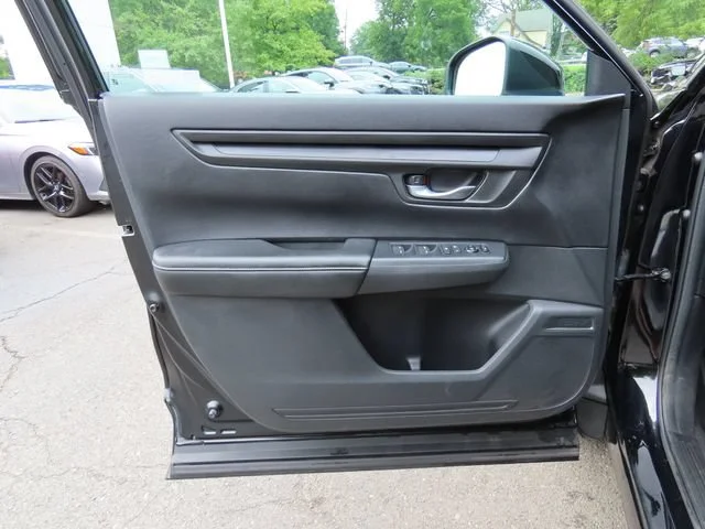 2024 Honda CR-V LX - Photo 41