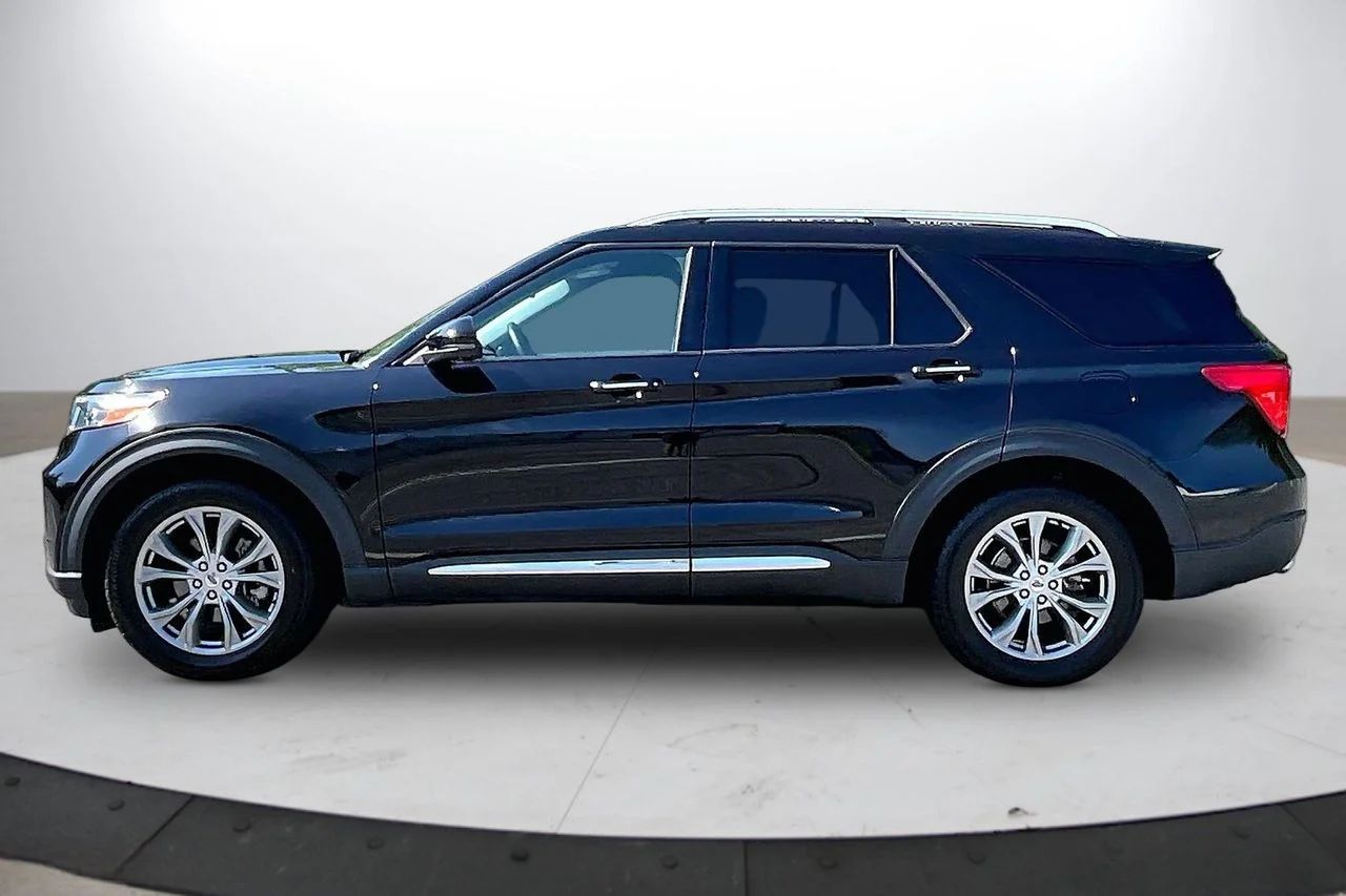 Certified Used 2022 Black Ford Limited image 5