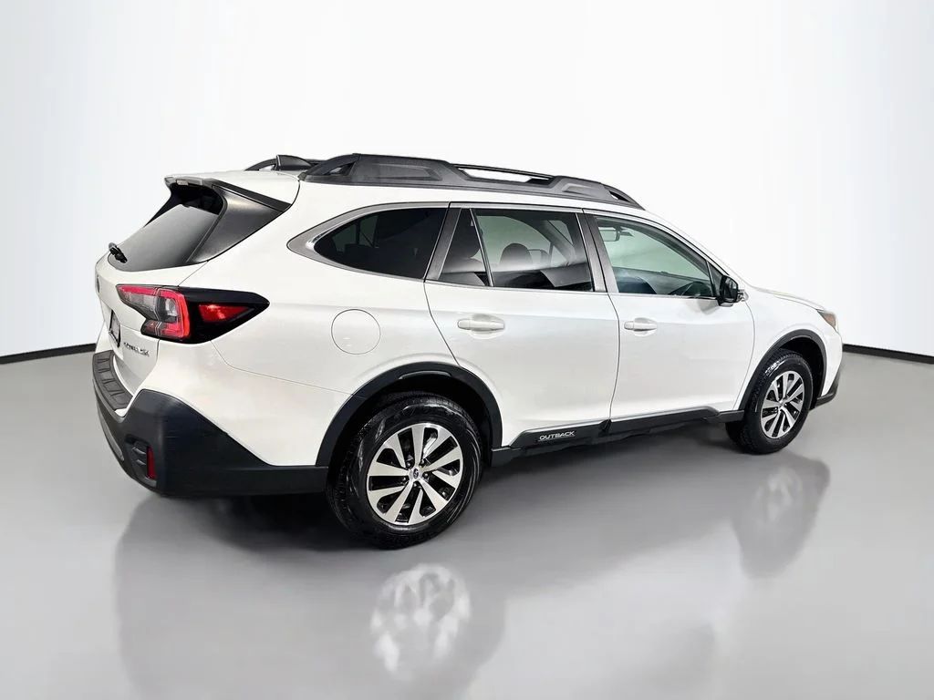 Used 2022 Crystal White Pearl Subaru Premium image 7