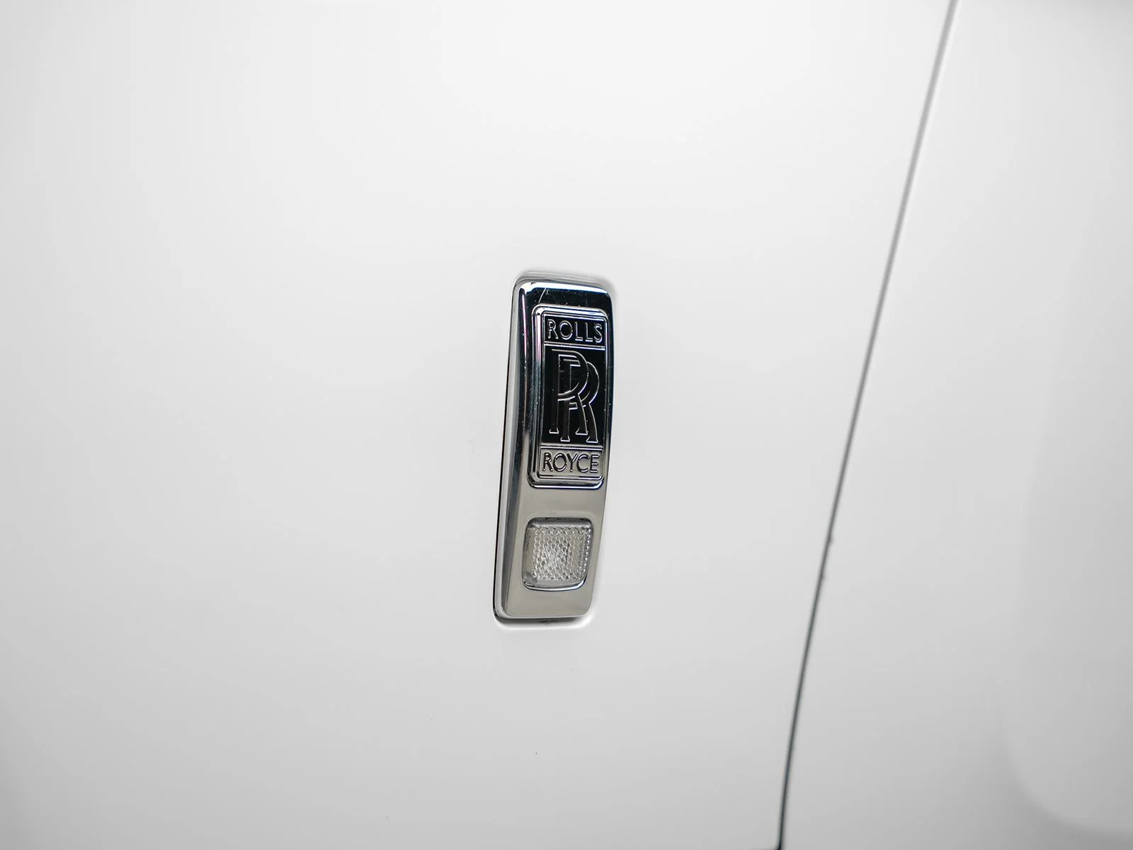 Used 2017 White Rolls-Royce Base image 27